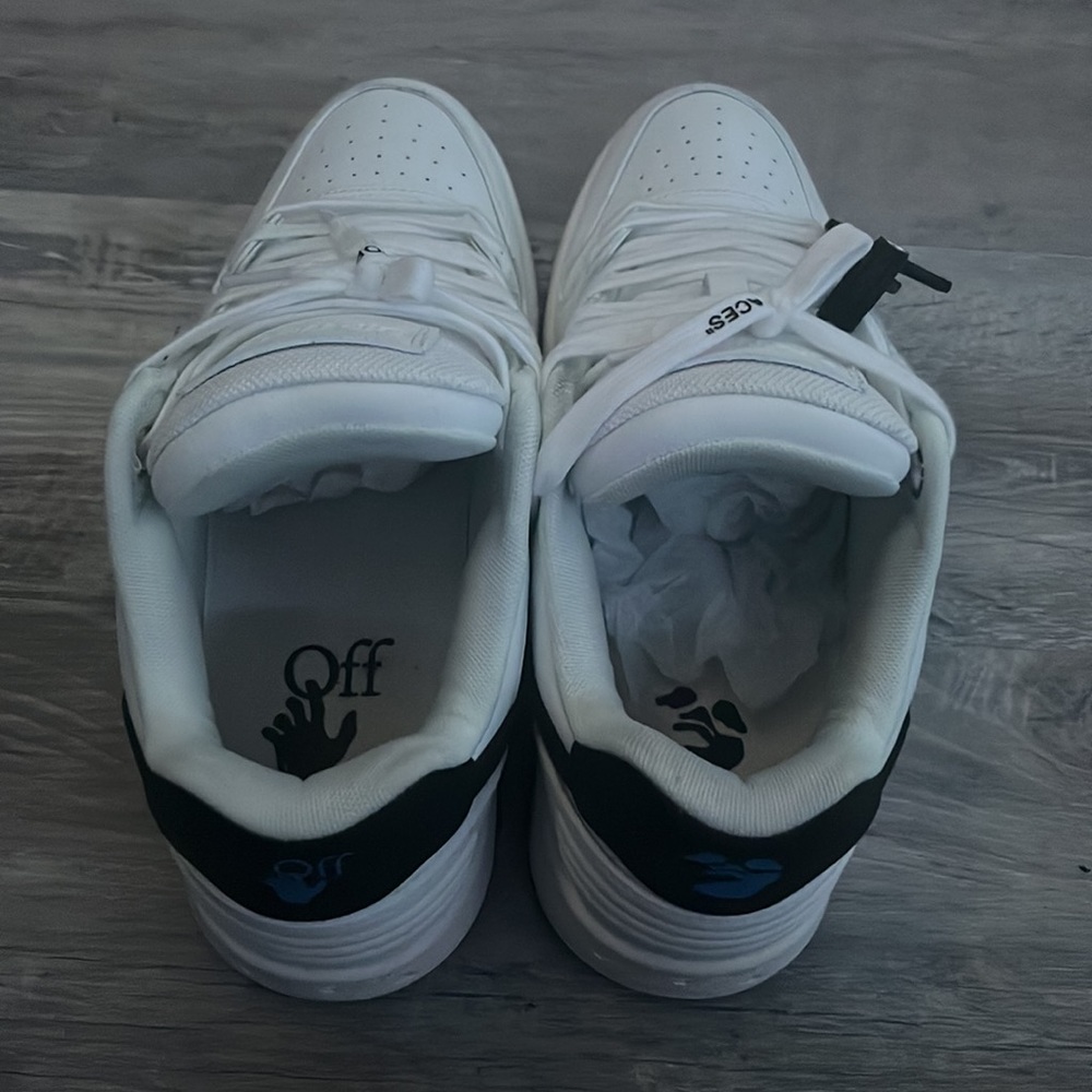Out Of Office low-top sneakers